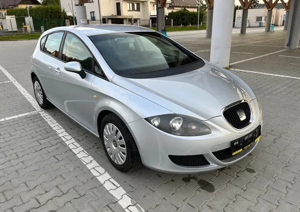 seat żychlin Seat Leon cena 15500 przebieg: 250000, rok produkcji 2007 z Żychlin